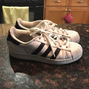 ADIDAS SUPERSTAR WOMENS 7.5